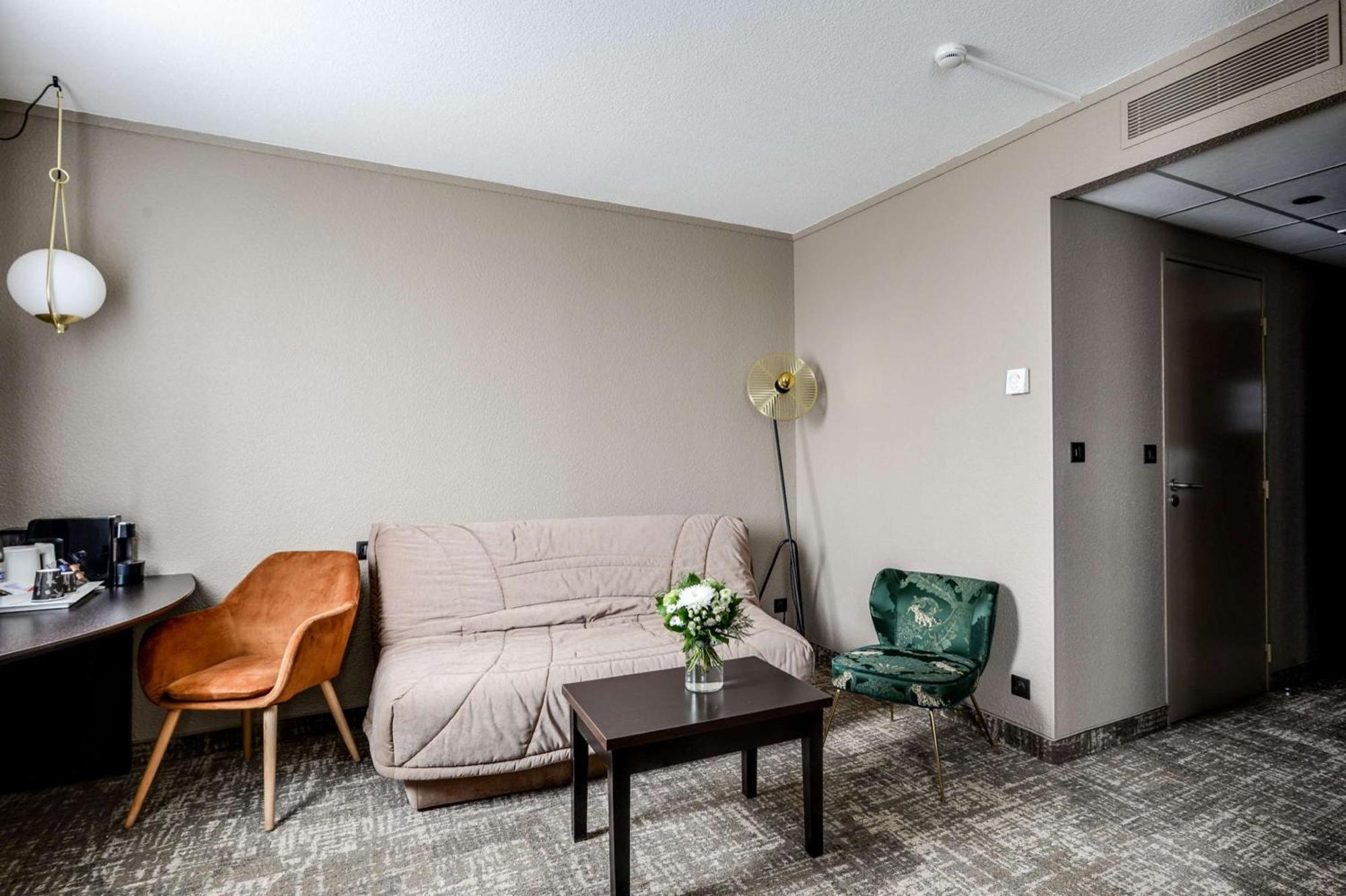 Brit Hotel Du Stade Rennes Ouest ภายนอก รูปภาพ